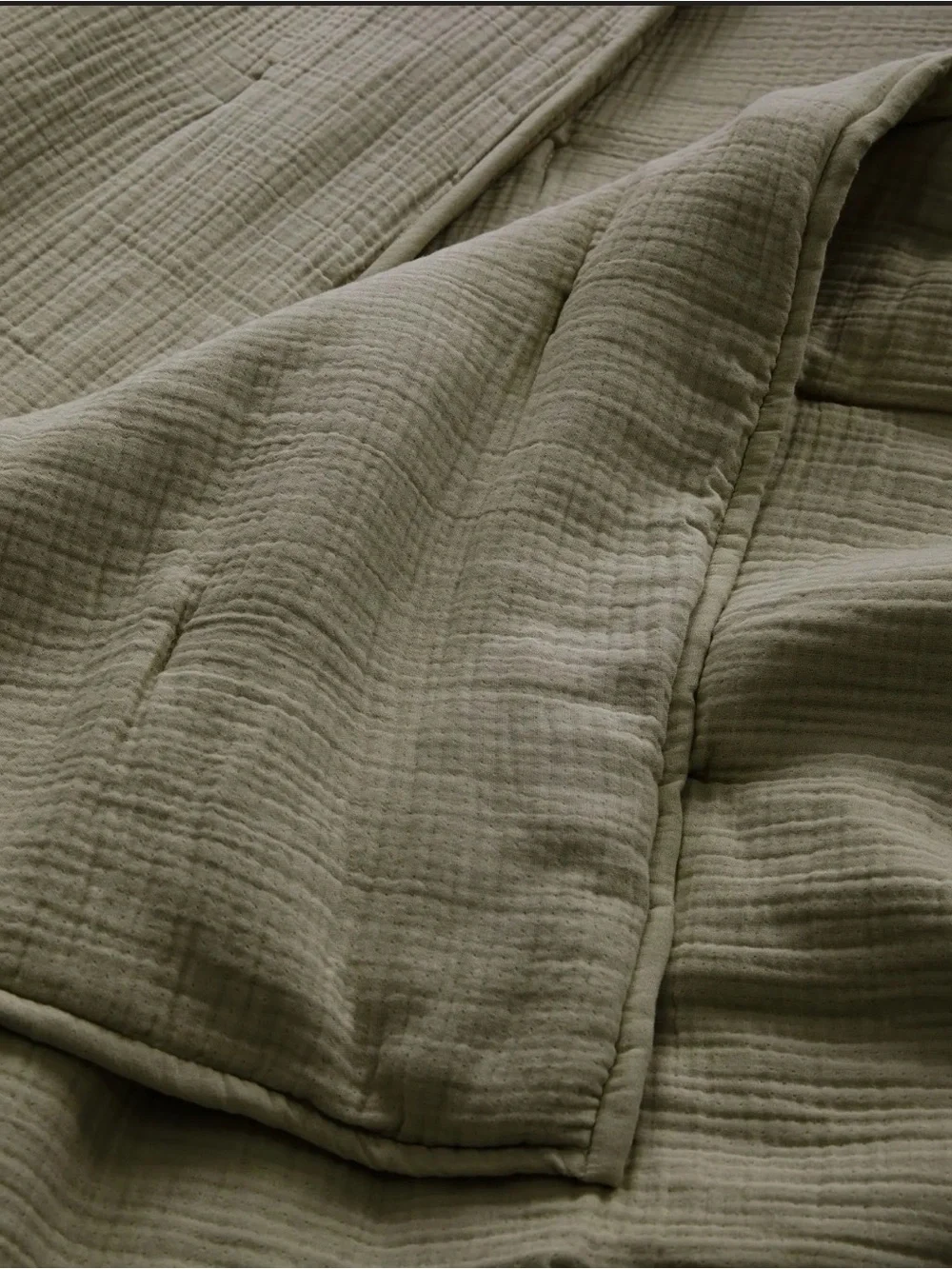 Quince Airy Cotton Gauze Dream Quilt in Olive Green King Size